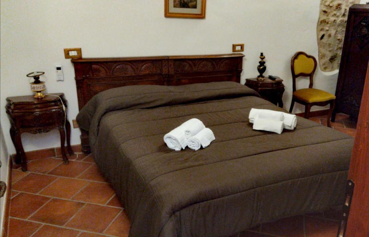 La Rupe Bed And Breakfast Norma Bagian luar foto
