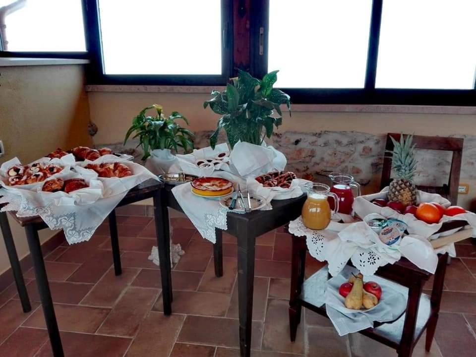 La Rupe Bed And Breakfast Norma Bagian luar foto