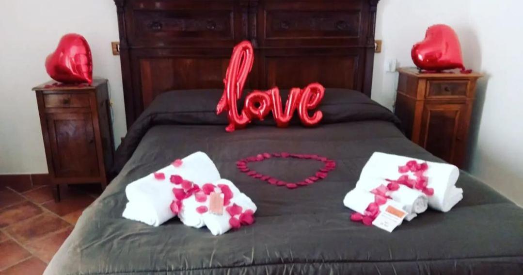 La Rupe Bed And Breakfast Norma Bagian luar foto