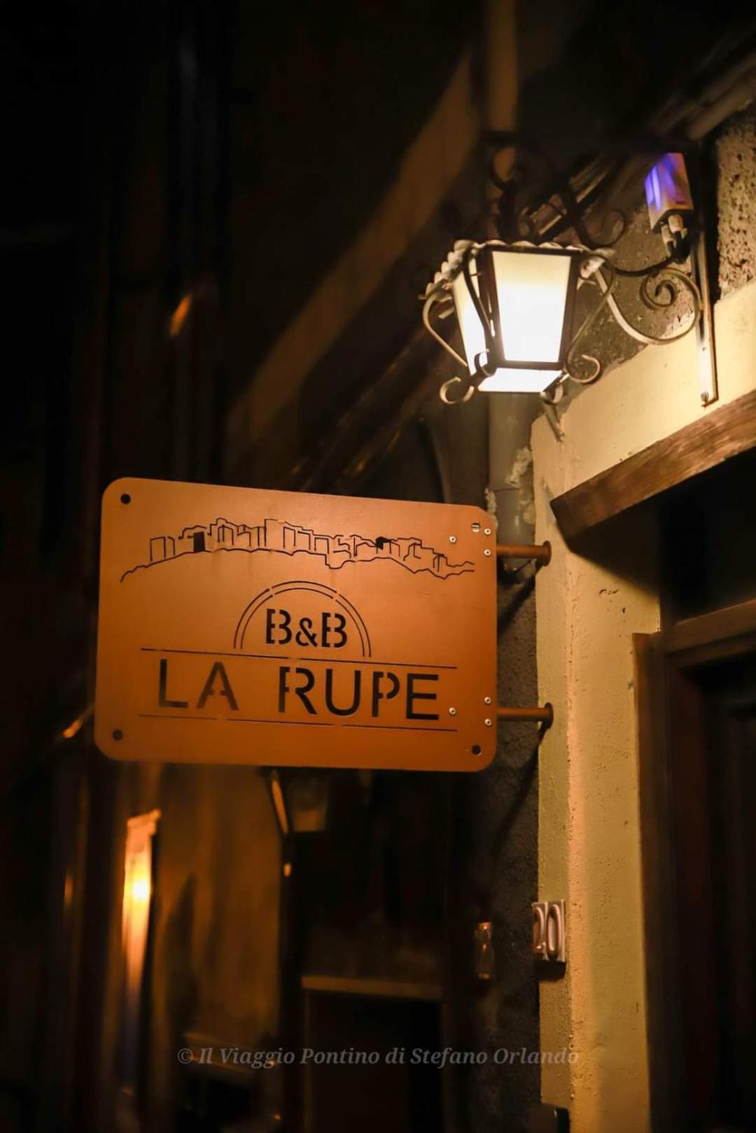 La Rupe Bed And Breakfast Norma Bagian luar foto