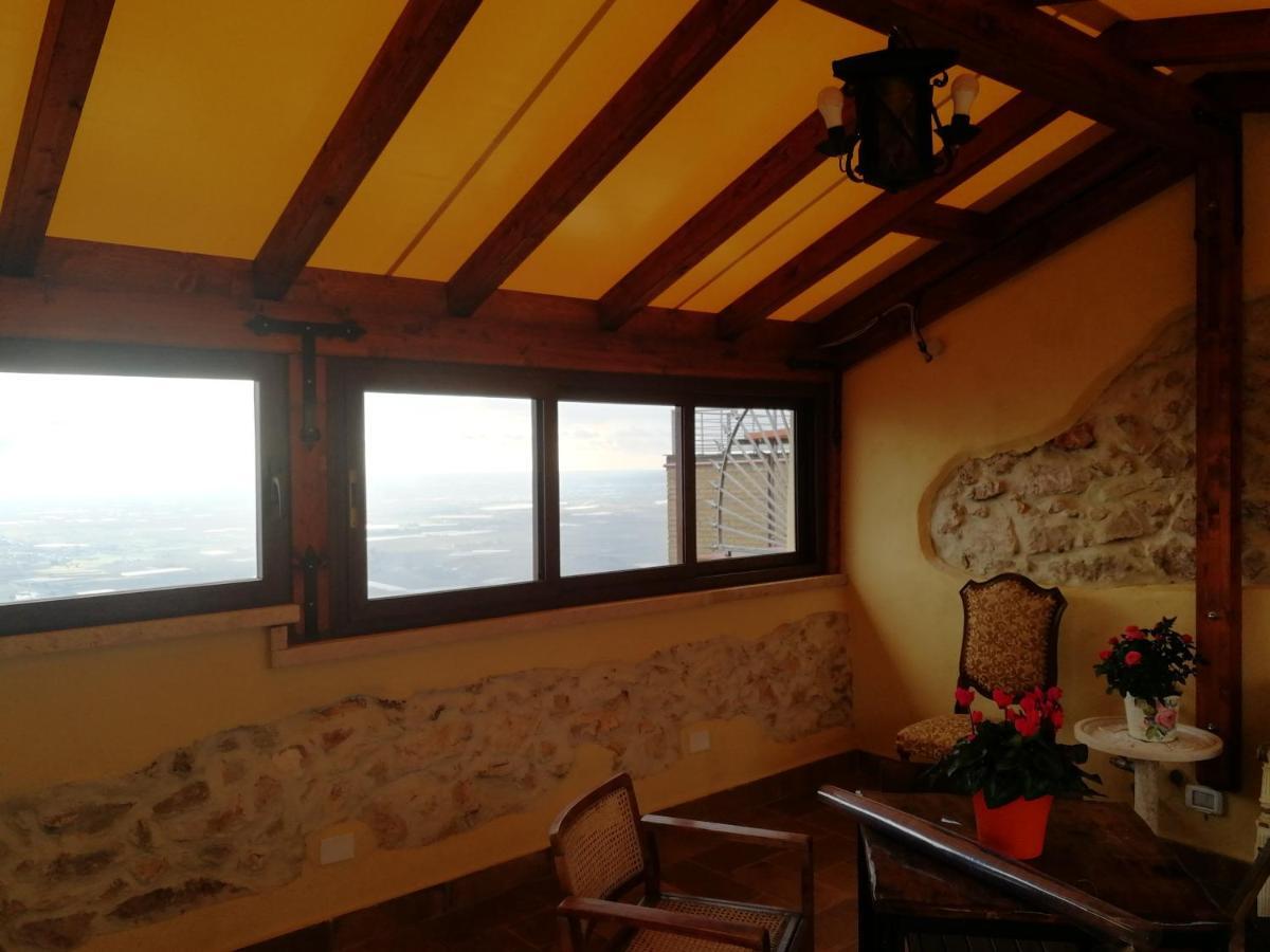 La Rupe Bed And Breakfast Norma Bagian luar foto